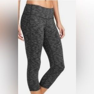 Women's Athleta Energy Chaturanga Black Marled Space Dye Gray Leggings. Size M